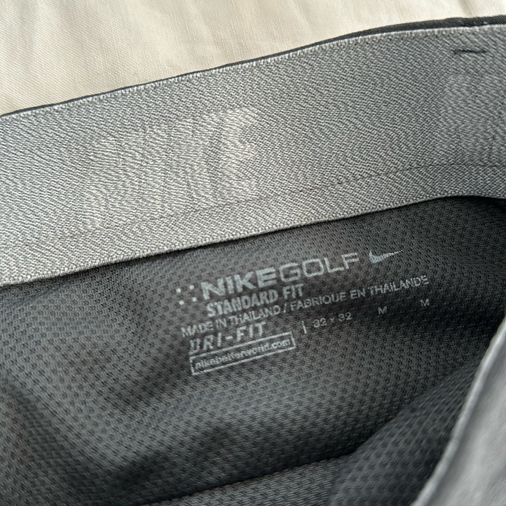 Nike standard fit golf pants